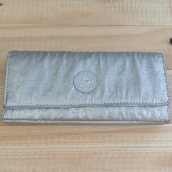 KIPLING Wallet metallic color - Picture 1 of 9